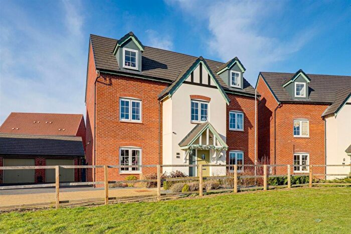 6 Bedroom Detached House For Sale In Yarnsworth Road, Newark, NG24