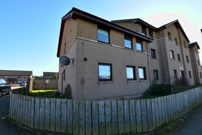 2 Bedroom Flat To Rent In Blaven Court, Forres, IV36