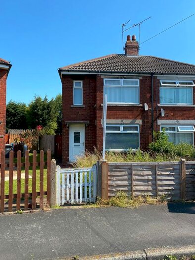 2 Bedroom Semi-Detached House To Rent In Worcester Road, Hull, HU5