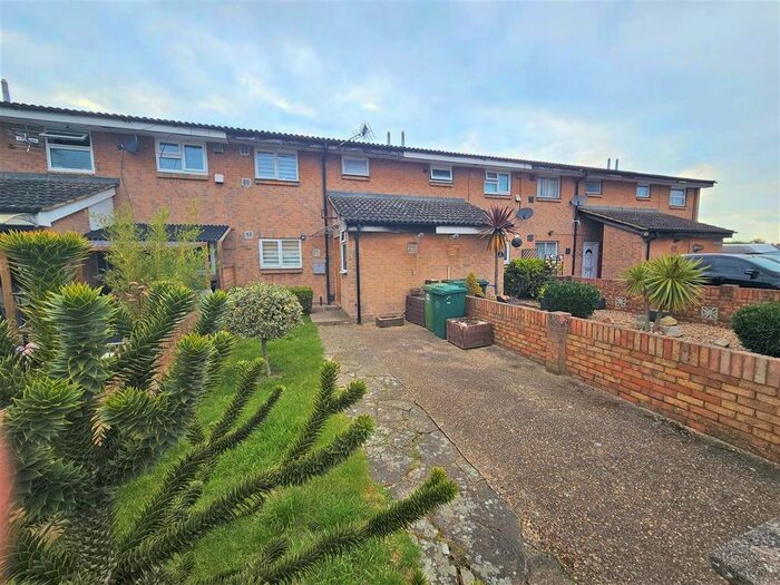 3 Bedroom Terraced House To Rent In Jubilee Close, Stanwell, Staines, TW19