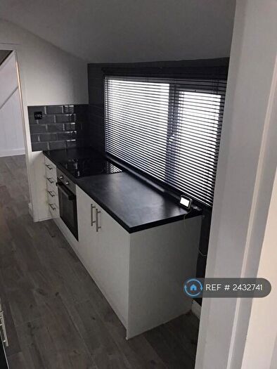 2 Bedroom Terraced House To Rent In Glasgow Street, Hull, HU3