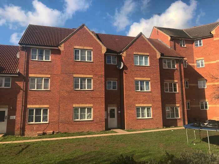 2 Bedroom Flat To Rent In Chadwell Heath, Romford, RM6