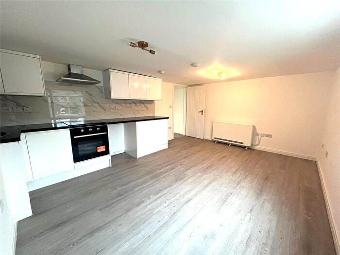1 Bedroom Apartment To Rent In Timbrell Street, Trowbridge, BA14