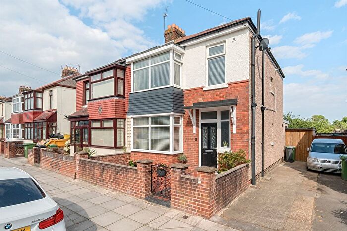 3 Bedroom Semi-Detached House For Sale In Seaton Avenue, Portsmouth, PO3