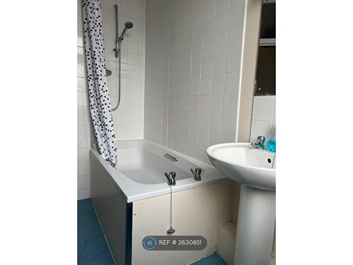 2 Bedroom Flat To Rent In Chapel Market, London, N1