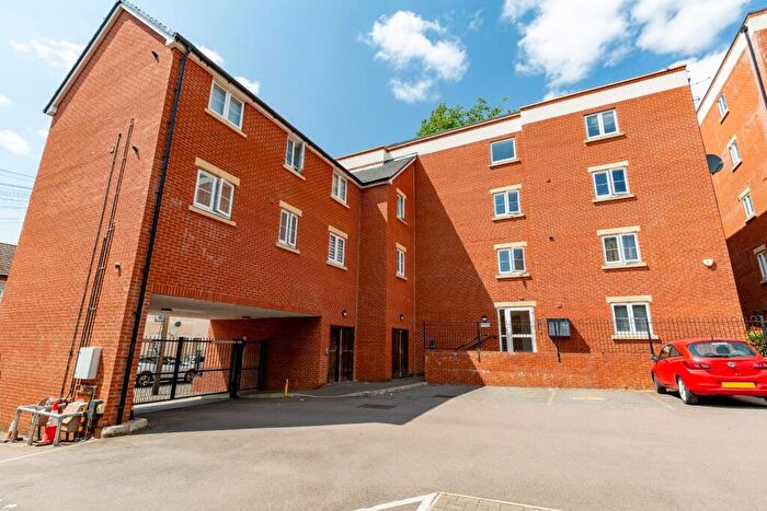 1 Bedroom Duplex For Sale In St. James Park Road, St. James, Northampton, NN5