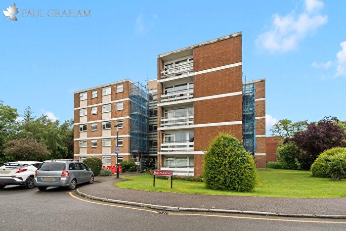 2 Bedroom Flat For Sale In Shirley Road, Wallington, SM6