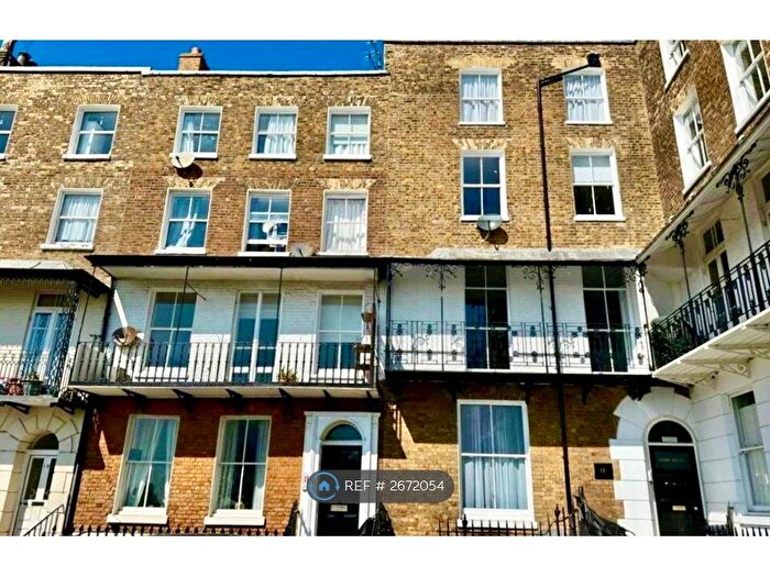2 Bedroom Flat To Rent In Albion Place, Ramsgate, CT11