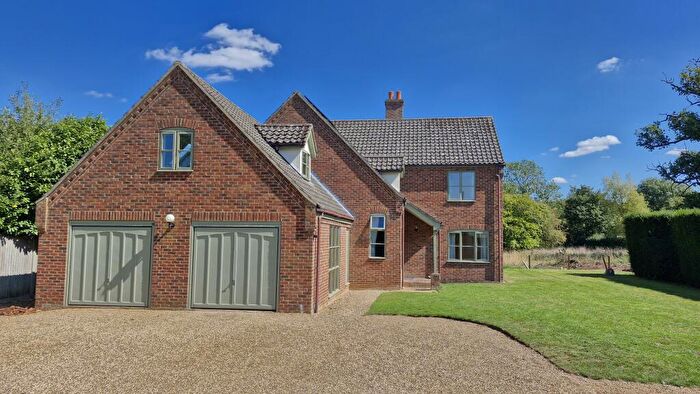 5 Bedroom Detached House To Rent In Henstead Road, Hethersett, Norfolk, NR9