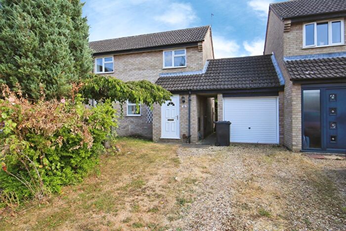 3 Bedroom Semi-detached House For Sale In Sevenacres, Orton Brimbles, Peterborough, PE2