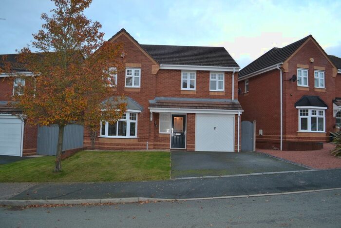 4 Bedroom Detached House To Rent In Canterbury Drive, Rugeley, Staffordshire WS15