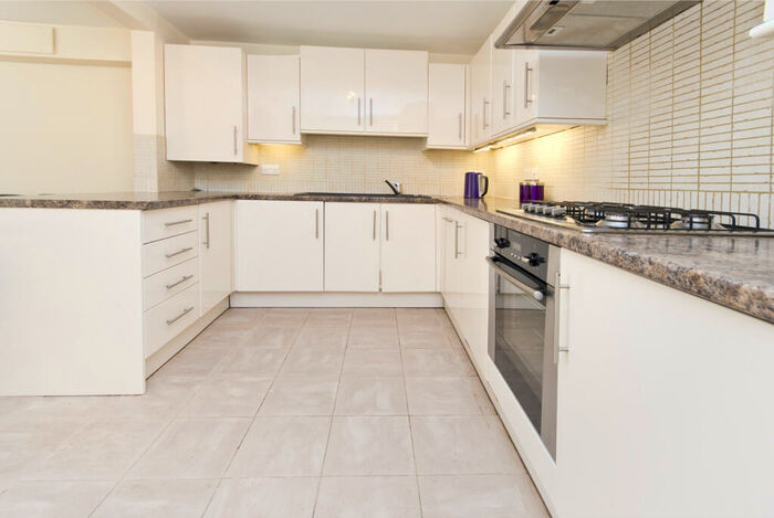 4 Bedroom Mews To Rent In Castle Mews, Lenton Avenue, The Park, Nottingham, NG7