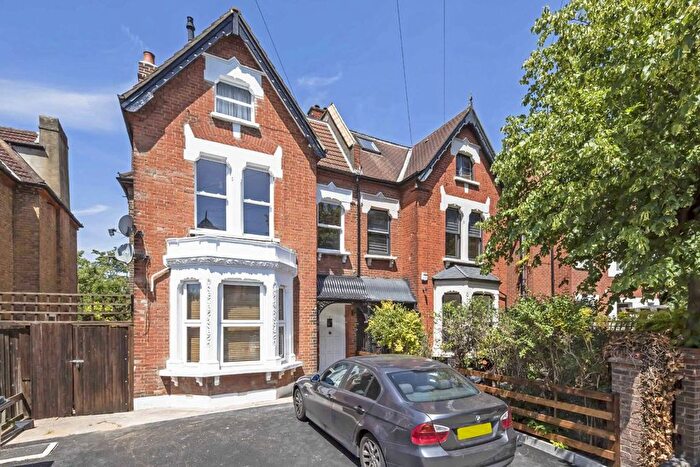 2 Bedroom Flat To Rent In Madeira Road, Streatham, SW16