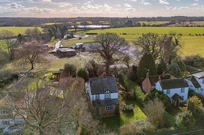 3 Bedroom Detached House For Sale In North Road, Widmer End, HP15