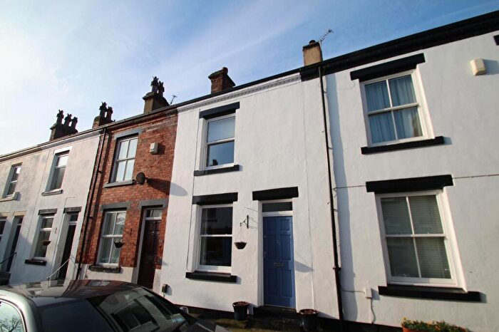 3 Bedroom Terraced House To Rent In Victoria Street, Leeds, West Yorkshire, Uk, LS7