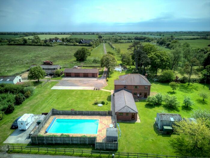 4 Bedroom Detached House For Sale In Southminster Road, Mayland, CM3