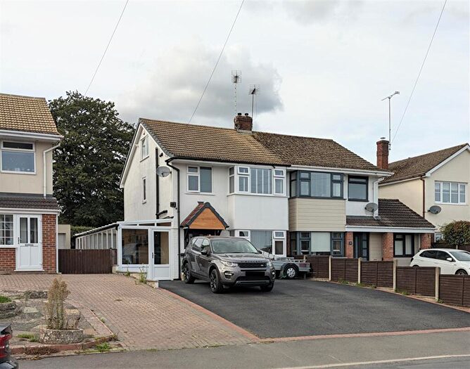 3 Bedroom Semi Detached House For Sale In Hempsted Lane, Gloucester, GL2