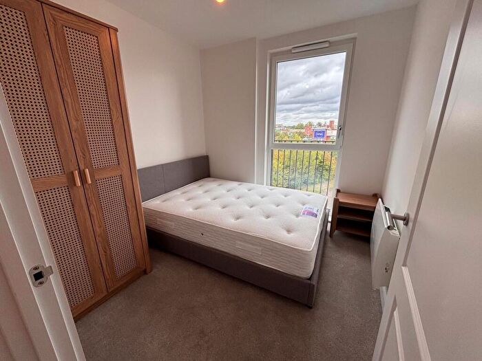 2 Bedroom Apartment To Rent In Griffiths Close, B12