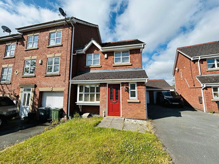 3 Bedroom End Of Terrace House For Sale In Malthouse Drive, Dudley, DY1