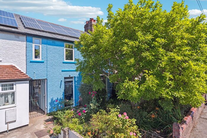 3 Bedroom Terraced House To Rent In Maidcroft Road, OX4