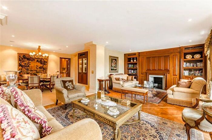 4 Bedroom Flat To Rent In Princes Gate, South Kensington, SW7