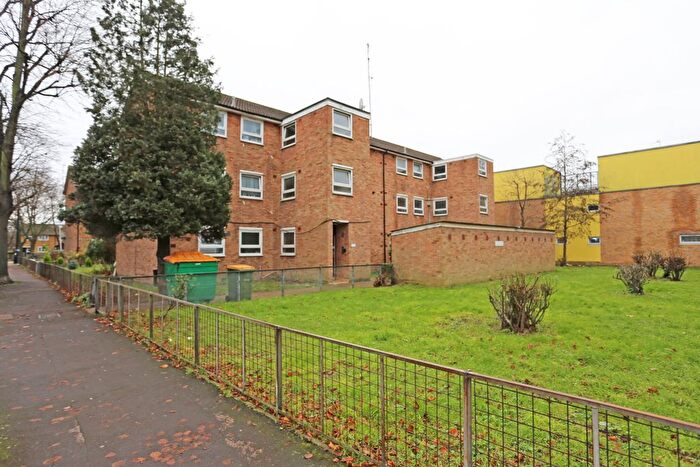 1 Bedroom Flat To Rent In Grantham Road, London, Manor Park, E12