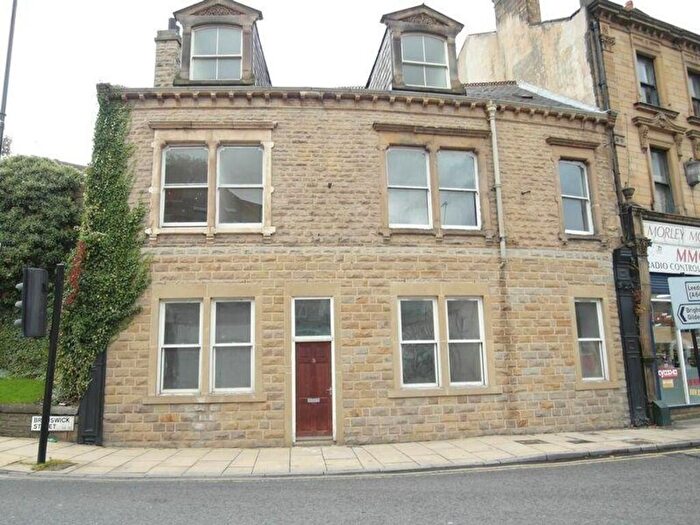 2 Bedroom Apartment To Rent In Brunswick Mews, Cheapside, LS27