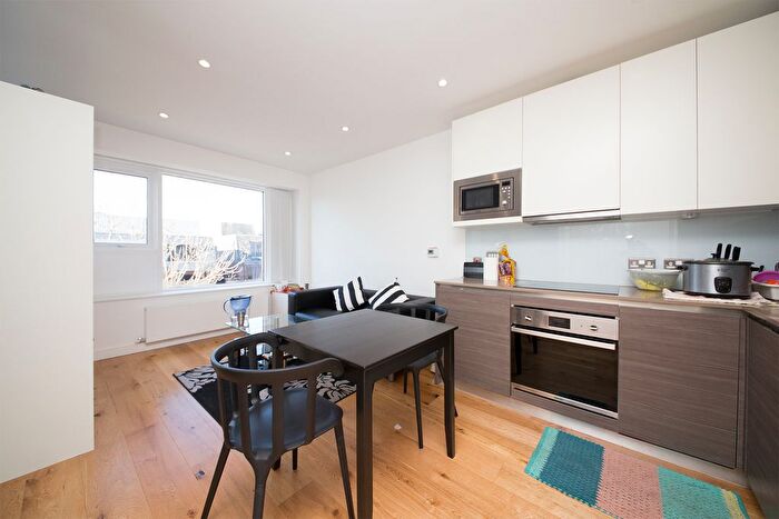 Studio To Rent In Lampton Road, Hounslow, TW3