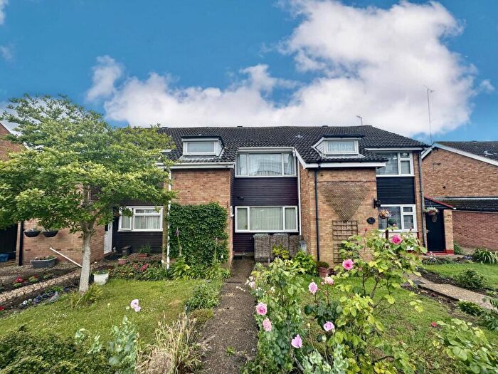 3 Bedroom Terraced House For Sale In Back Street, Clophill, MK45