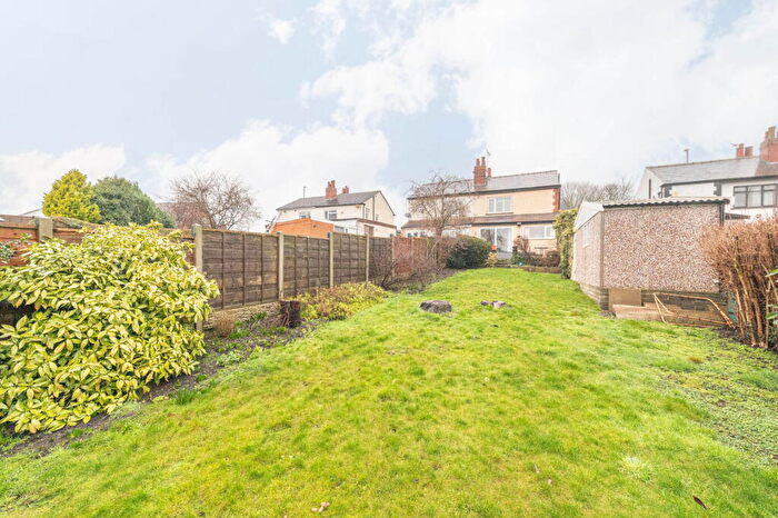 3 Bedroom Semi-Detached House For Sale In Selby Road, Halton, Leeds, LS15