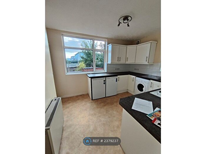 1 Bedroom Flat To Rent In Meadow Road, Beeston, Nottingham, NG9