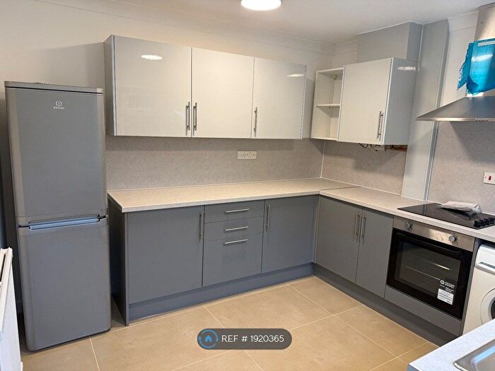 3 Bedroom Detached House To Rent In Bagley Close, West Drayton, UB7