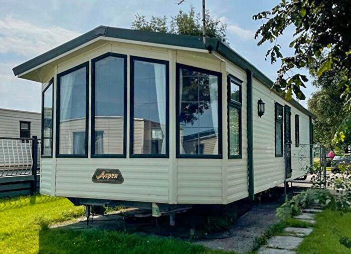 2 Bedroom Lodge For Sale In Cockerham Sands Holiday Park, Cockerham, LA2