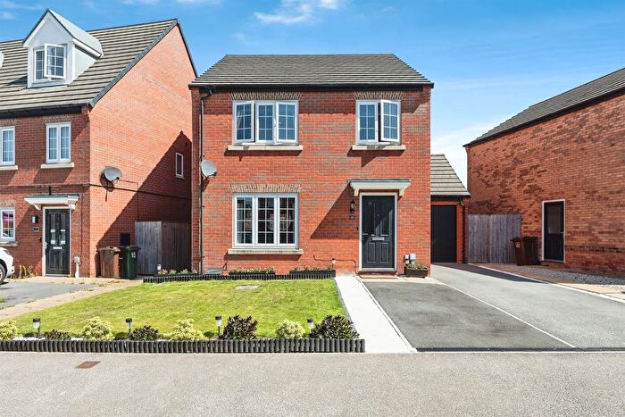 4 Bedroom Detached House For Sale In Stanley Main Avenue, Featherstone, Pontefract, WF7