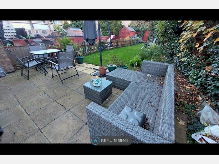 2 Bedroom End Of Terrace House To Rent In Sonia Gardens, Hounslow, TW5