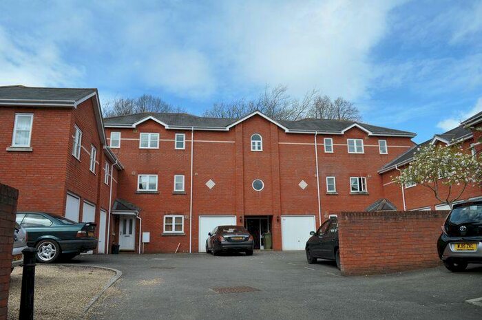 2 Bedroom Flat To Rent In Horseguards, Exeter, EX4