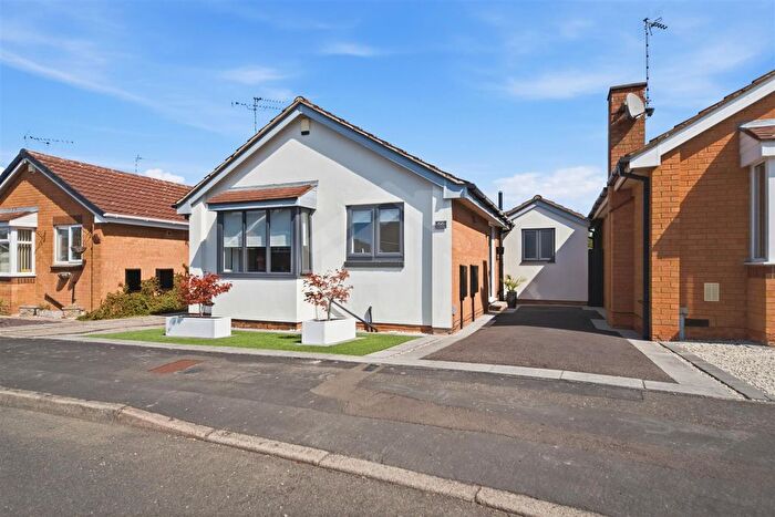2 Bedroom Detached Bungalow For Sale In Sycamore Drive, Groby, Leicestershire, LE6
