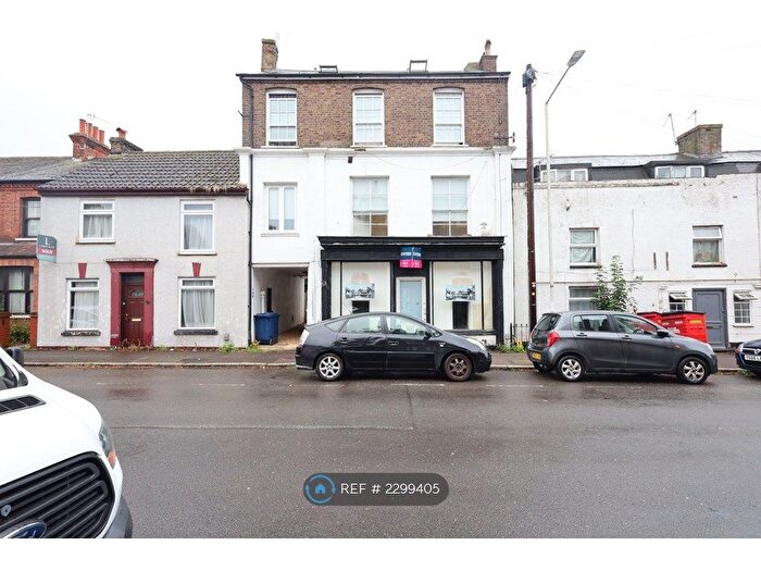 Studio To Rent In Church Road, London, UB3