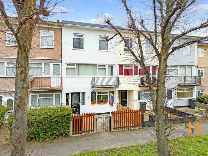3 Bedroom Terraced House To Rent In Long Riding, Basildon, Essex, SS14