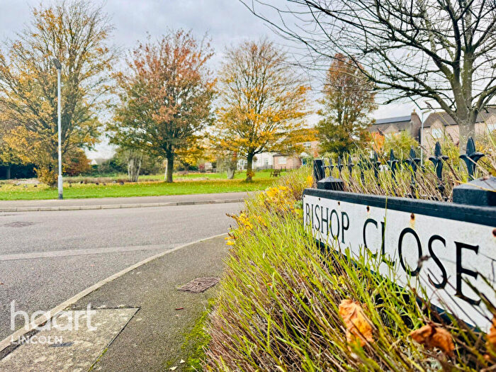 3 Bedroom Semi Detached House To Rent In Bishop Close, Lincoln, LN2