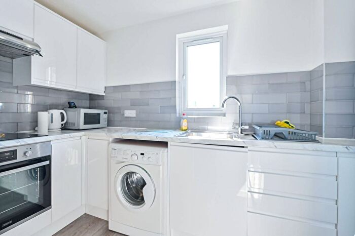 Studio For Sale In Chaucer Drive, Bermondsey, London, SE1