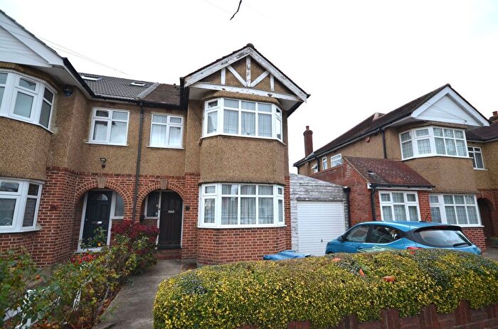 3 Bedroom Semi Detached House For Sale In Ennerdale Avenue, Stanmore, HA7