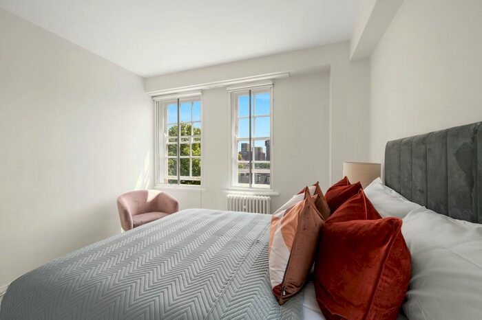 2 Bedroom Flat To Rent In Dolphin Square, London, SW1V