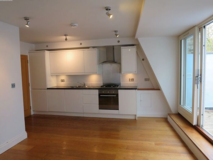 1 Bedroom Flat To Rent In Chiswick High Road, London, W4