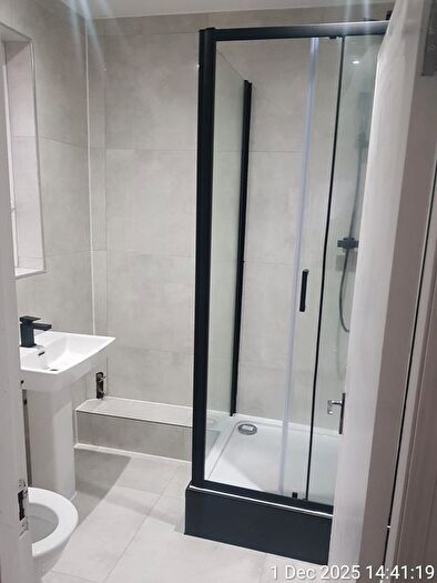 5 Bedroom Terraced House To Rent In Divinity Road, Oxford, OX4