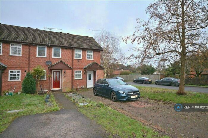 2 Bedroom Terraced House To Rent In Northampton Close, Bracknell, RG12