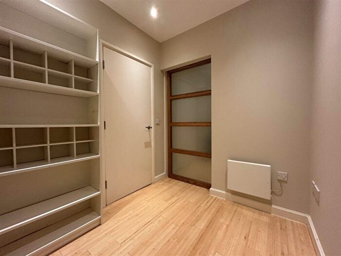 2 Bedroom Apartment To Rent In The Birchin Northern Quarter, M4