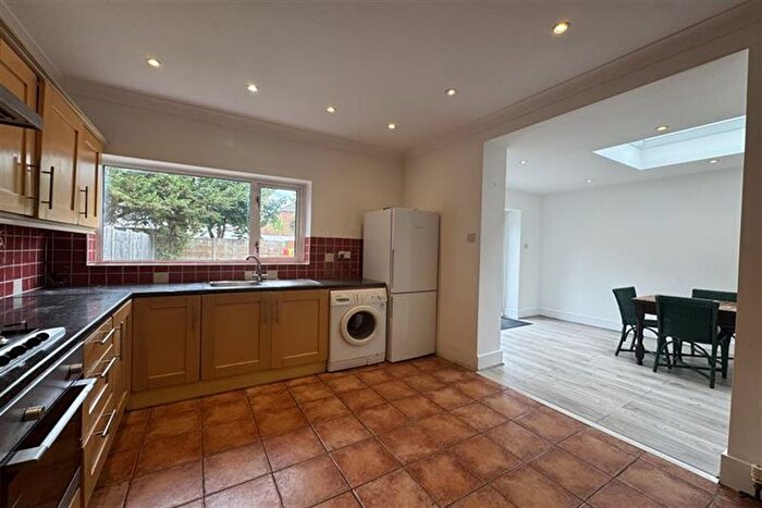 4 Bedroom Detached House To Rent In Capstone Road, BH8