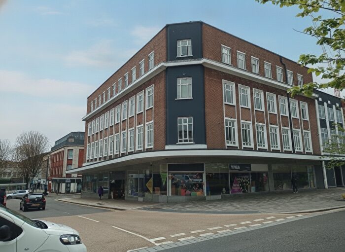 1 Bedroom Studio To Rent In Apartment, Portland House, Swansea, SA1