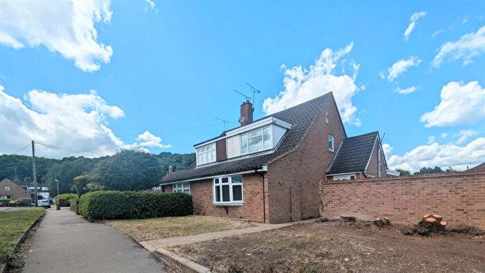 3 Bedroom Semi-Detached House To Rent In Highwood Close, Higham, Rochester, ME3